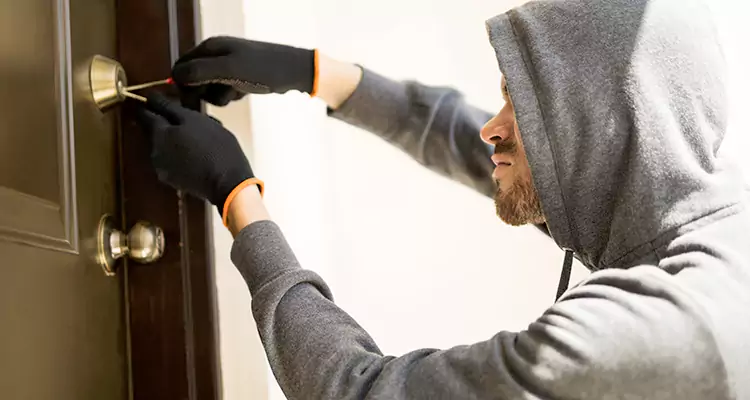 Emergency Motel Lock Repairs—Available 24/7 in Carrollwood, FL